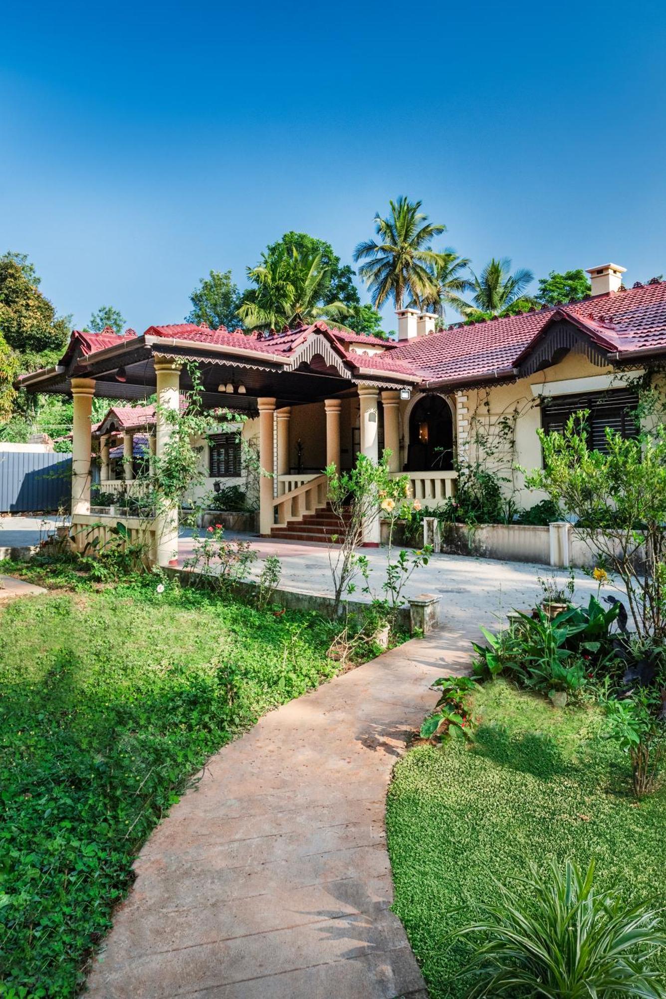 SaffronStays Calamondinn Bungalow Gonikoppal Exterior foto