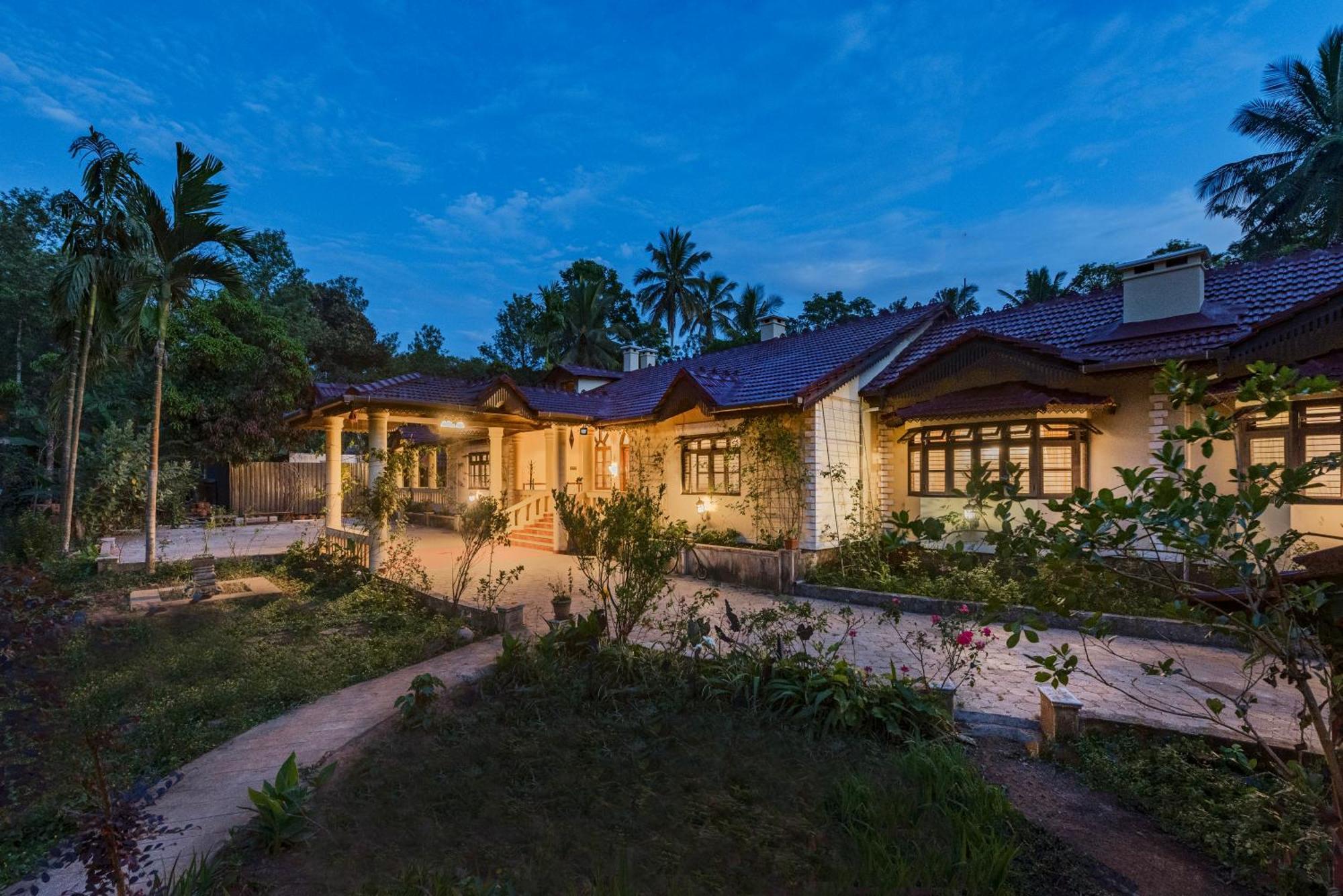 SaffronStays Calamondinn Bungalow Gonikoppal Exterior foto